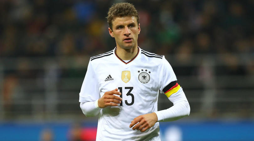 霍伊伦本赛季意甲10场4球，与上赛季联赛进球数持平（霍伊伦本季意甲10战4球，已追平上季联赛进球数）