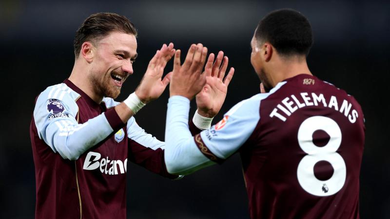 英媒：如果斯洛特下课，利物浦可能让杰拉德担任临时主帅（英媒：斯洛特一旦下课，利物浦或让杰拉德临时执教）